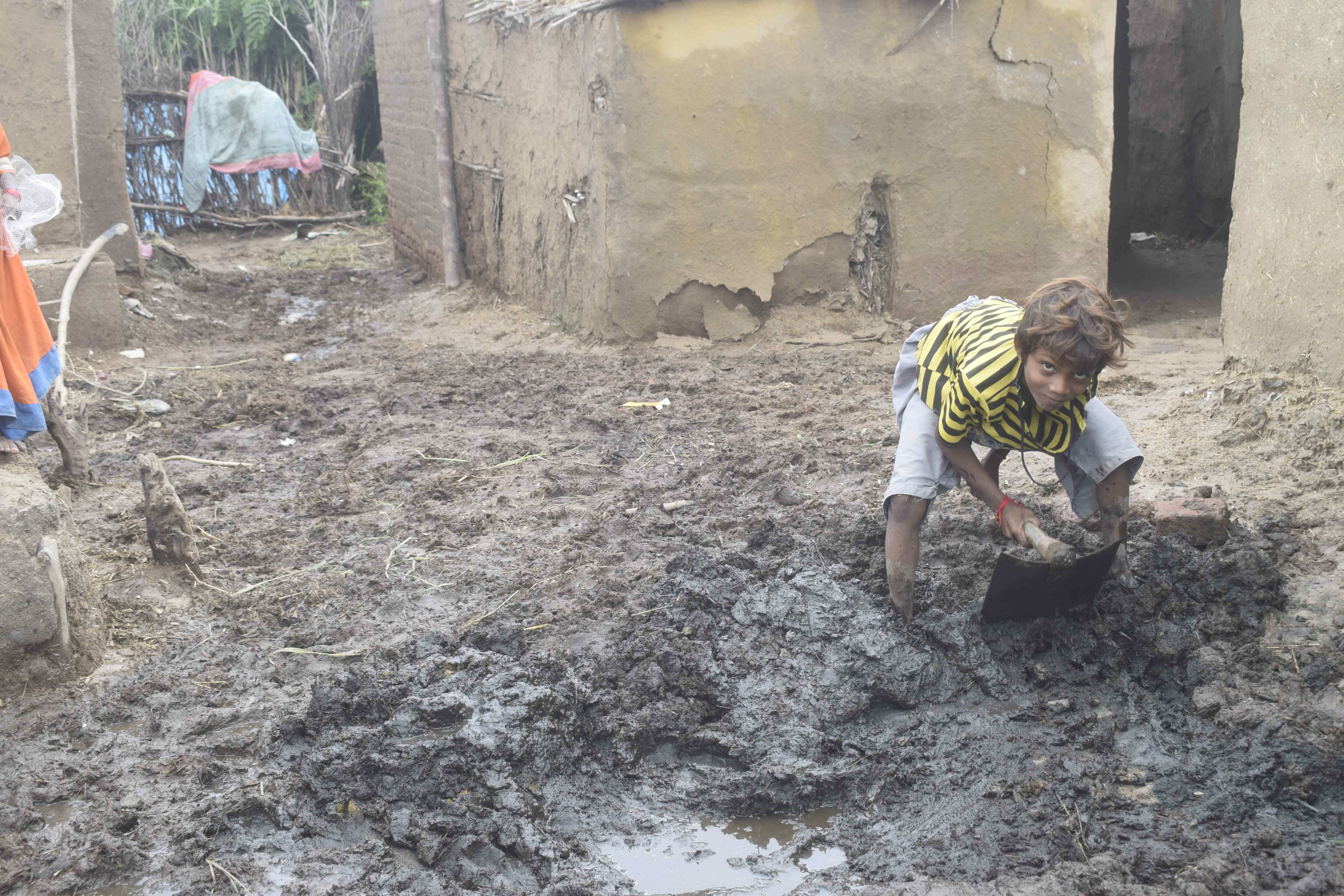 Bilder der Flutkatastrophe in Pakistan (Quelle: Kindernothilfe-Partner)