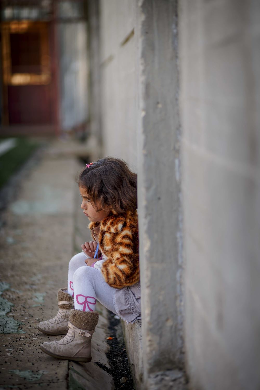 WAZ KNH Libanon - Weihnachts-Spendenaktion 2014; Richtige Schreibweise: Al Mahabbah - Syrische Flüchtlingskinder spielen im Kinderschutzzentrum Al Mahaba. Dort werden sie auch sozialtherapeutisch betreut und bekommen Schulunterricht. Kfarnabrak, 18.11.14 foto: Jakob Studnar - WAZ - fotopool WAZ KNH Libanon - Weihnachts-Spendenaktion 2014; Richtige Schreibweise: Al Mahabbah - Syrische Flüchtlingskinder spielen im Kinderschutzzentrum Al Mahaba. Dort werden sie auch sozialtherapeutisch betreut und bekommen Schulunterricht. Kfarnabrak, 18.11.14 foto: Jakob Studnar - WAZ - fotopool