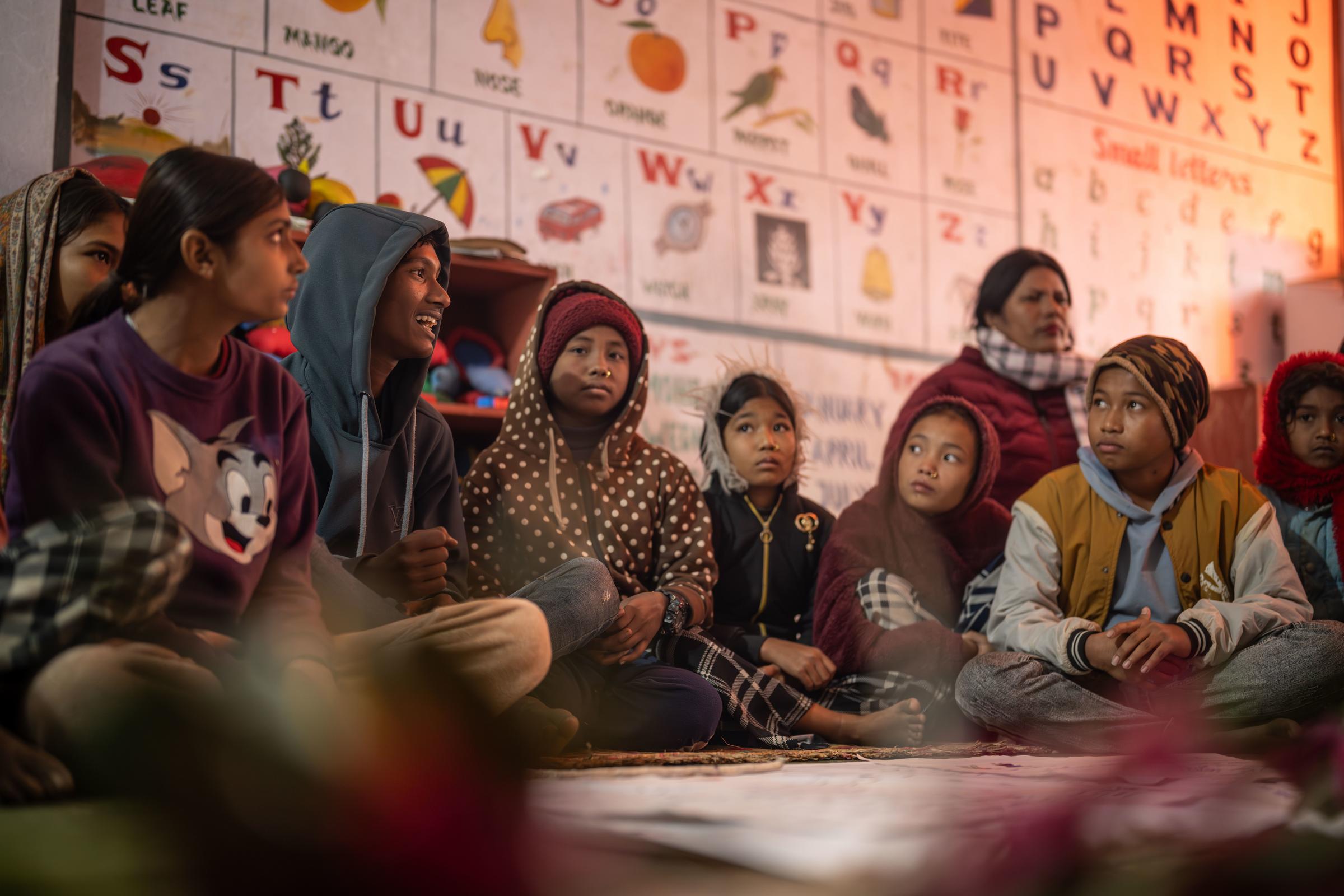  Besuch im Child Rights Club (Foto : Jakob Studnar /  Kindernothilfe.)