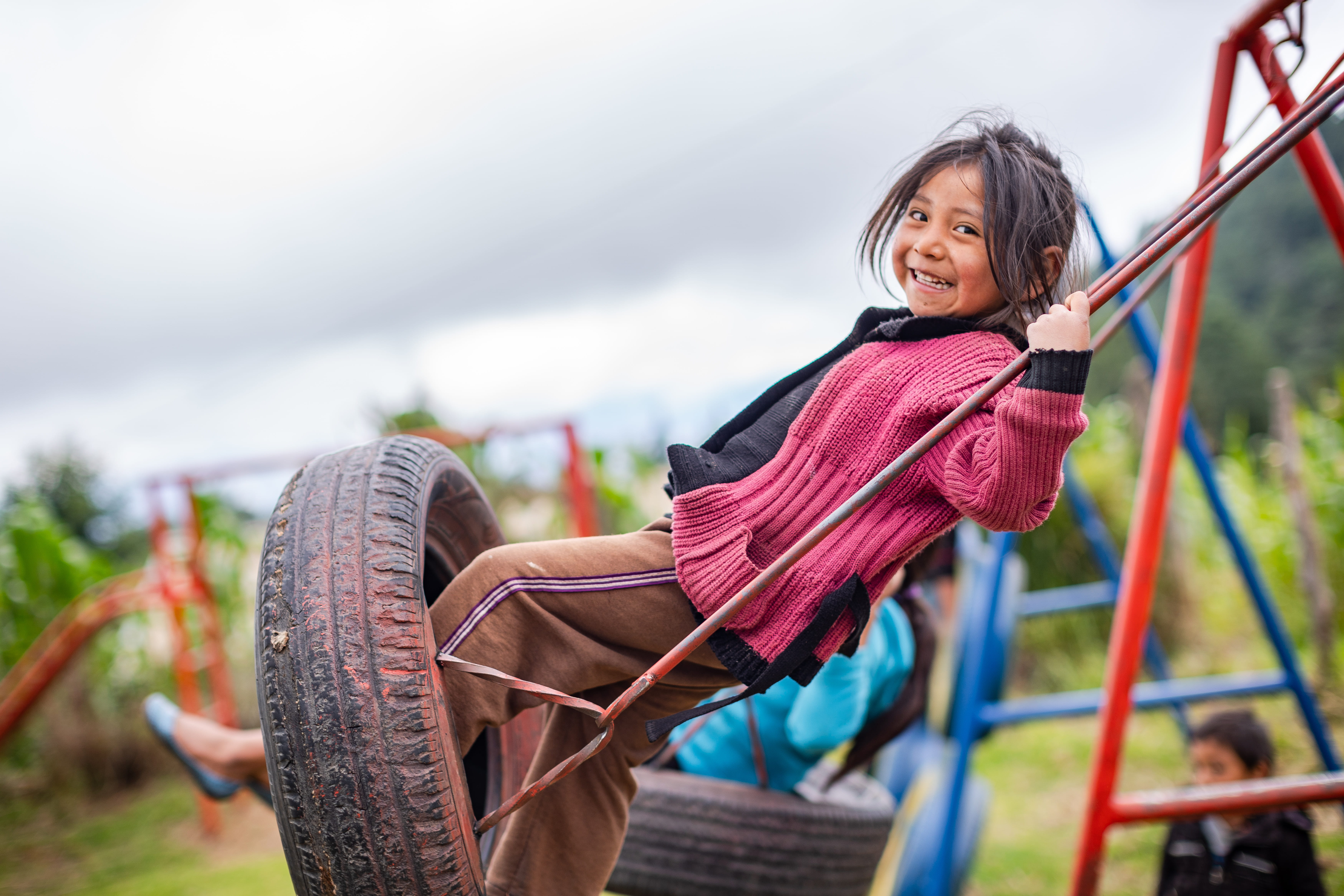 Ein Mädchen auf der Schaukel. (Quelle: Jakob Studnar)